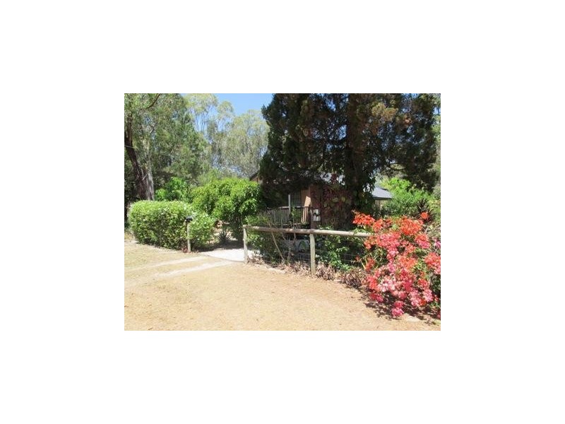 10 Arthur Street, Macleay Island QLD 4184