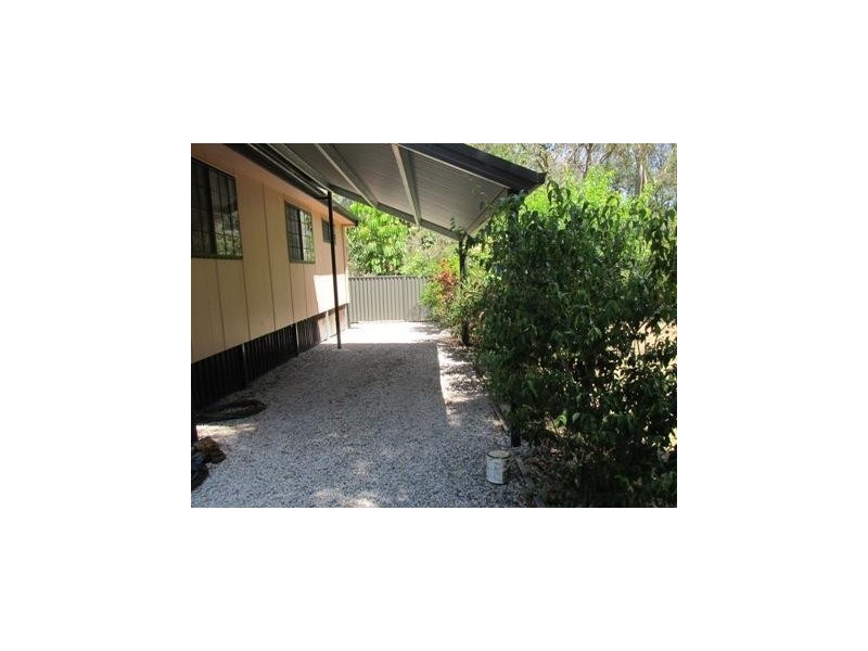 10 Arthur Street, Macleay Island QLD 4184