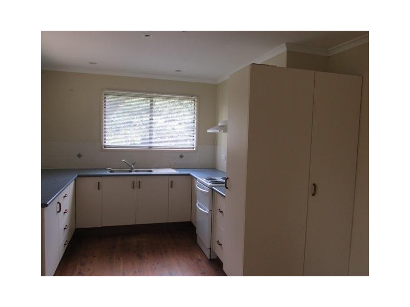 10 Hamilton Parade, Macleay Island QLD 4184