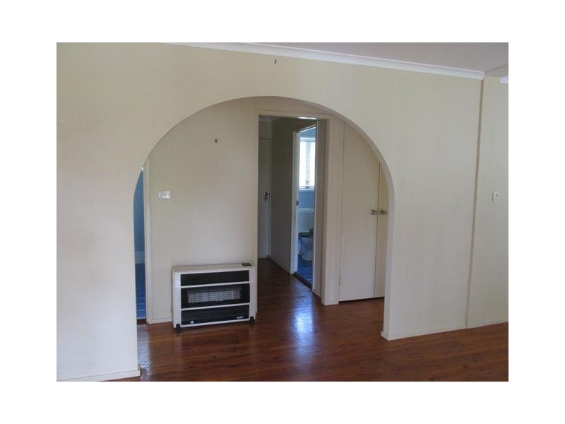 10 Hamilton Parade, Macleay Island QLD 4184