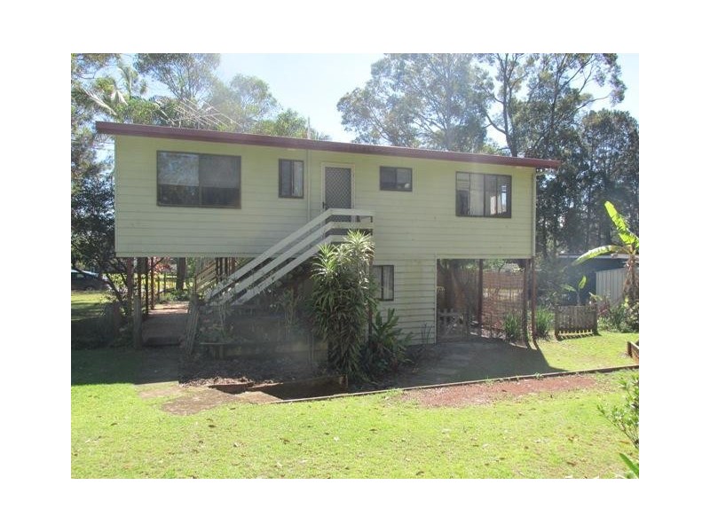 10 Hamilton Parade, Macleay Island QLD 4184