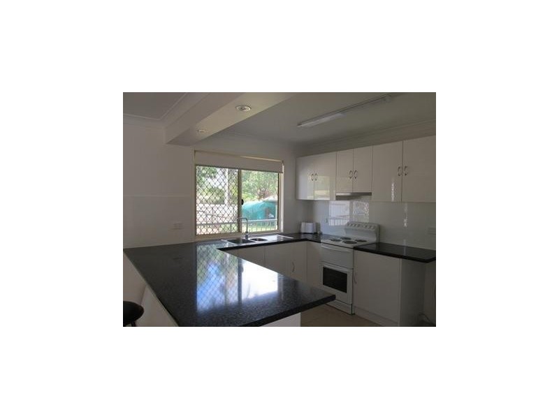 38 Crest Haven, Lamb Island QLD 4184