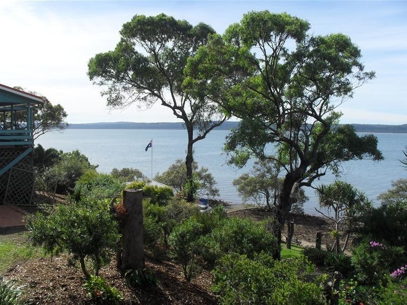 107 Beelong Street, Macleay Island QLD 4184