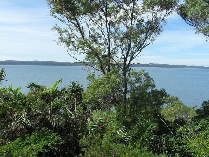 107 Beelong Street, Macleay Island QLD 4184