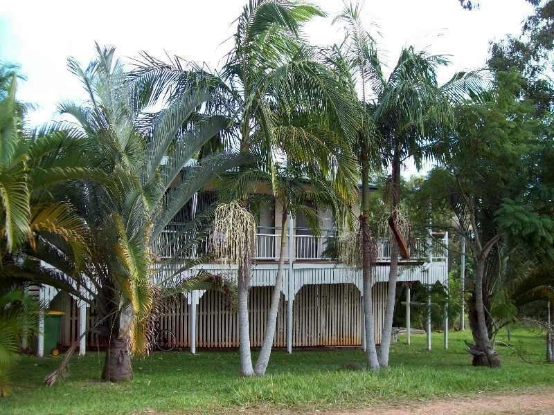 42 Blue Water Crescent, Macleay Island QLD 4184