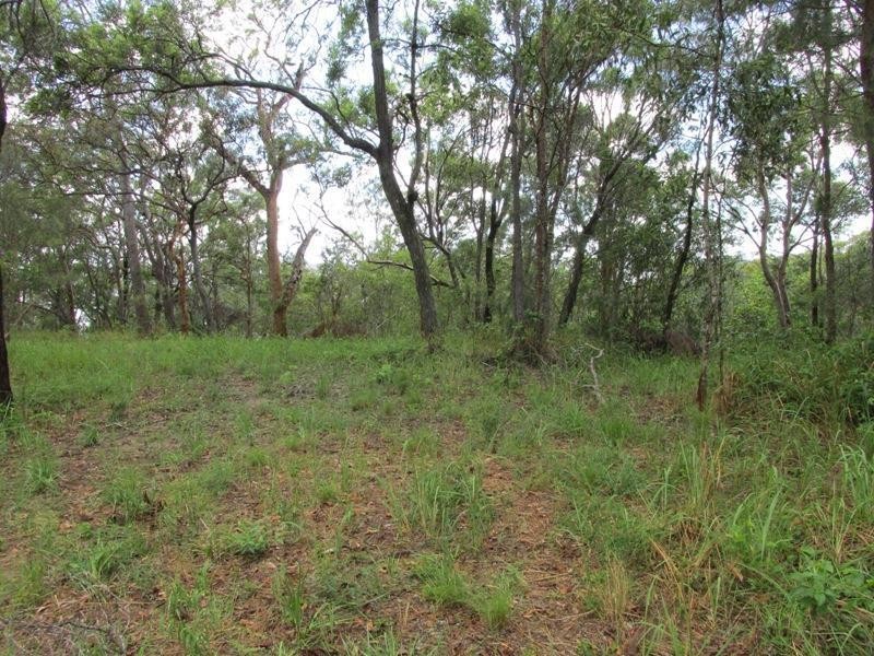 13 Blue Bay Crescent, Macleay Island QLD 4184