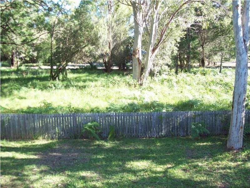 185 High Central Road, Macleay Island QLD 4184