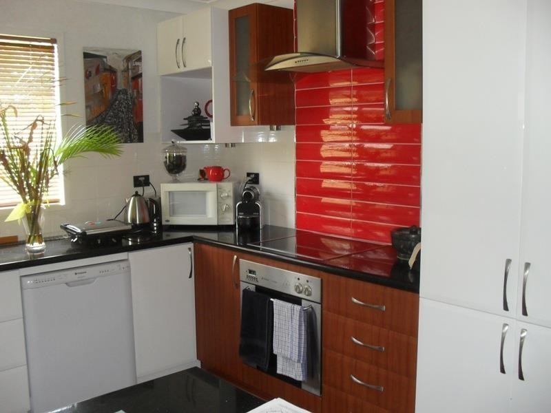 37 Western Road, Macleay Island QLD 4184