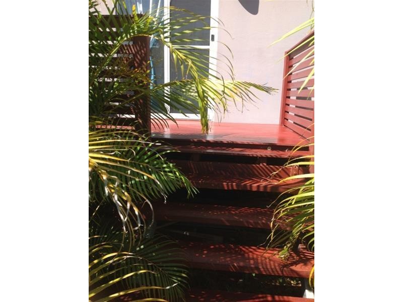 37 Western Road, Macleay Island QLD 4184