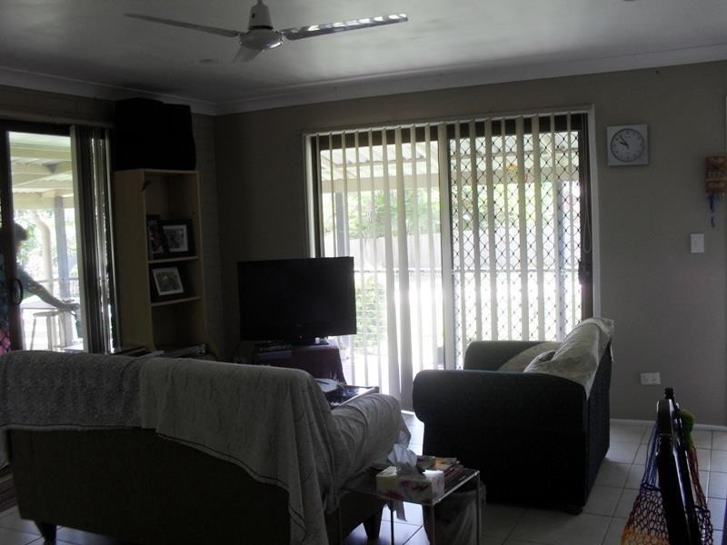 5 Citron Street, Macleay Island QLD 4184