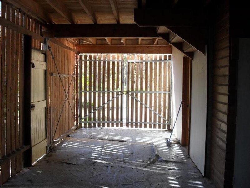 28 Calm Waters Crescent, Macleay Island QLD 4184