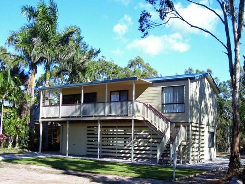 13 Alkira Street, Macleay Island QLD 4184