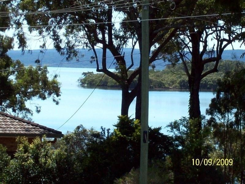 29 Curlew Street, Macleay Island QLD 4184