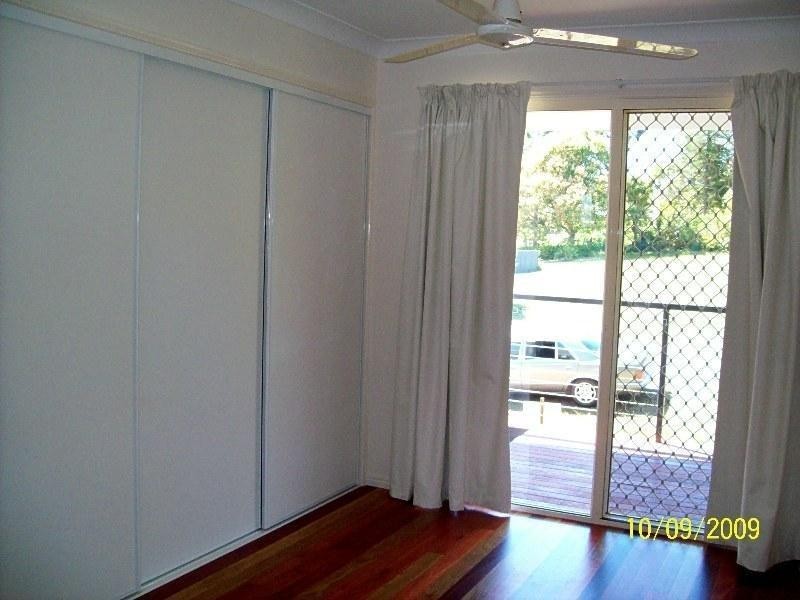 29 Curlew Street, Macleay Island QLD 4184