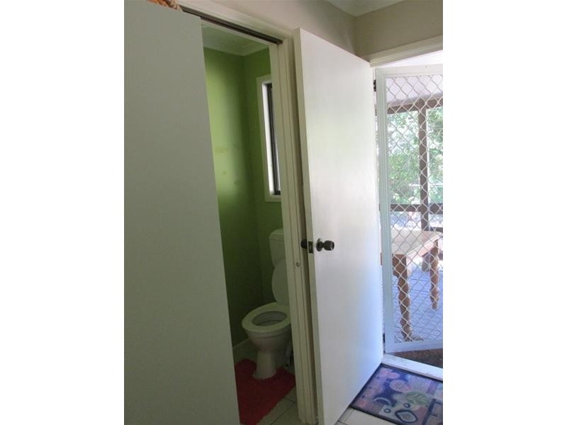 4 Natone Terrace, Macleay Island QLD 4184