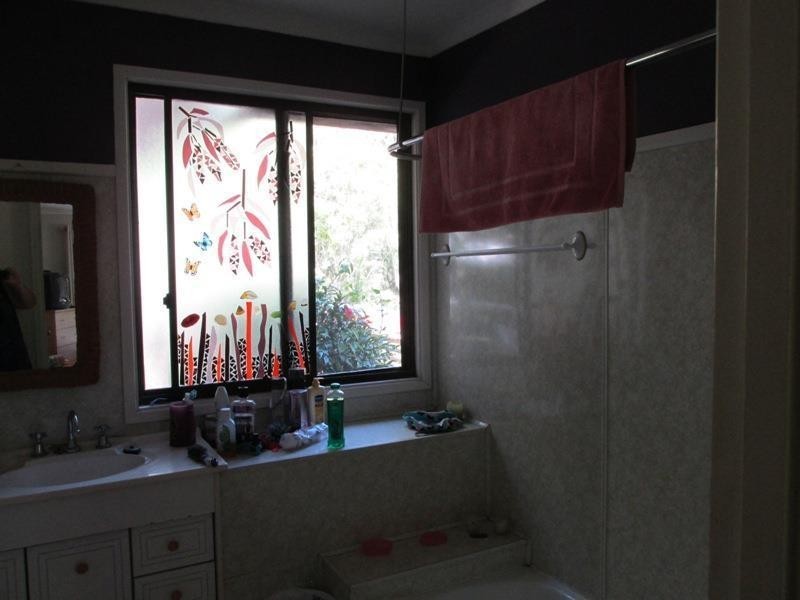 4 Natone Terrace, Macleay Island QLD 4184