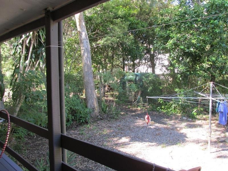 4 Natone Terrace, Macleay Island QLD 4184