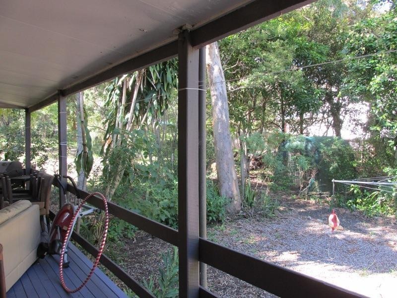 4 Natone Terrace, Macleay Island QLD 4184