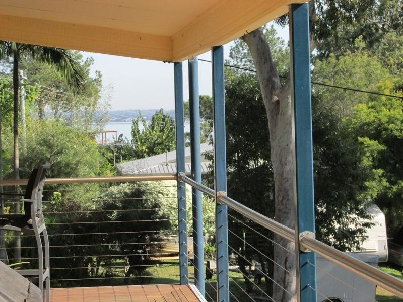 14 Whiting Street, Macleay Island QLD 4184