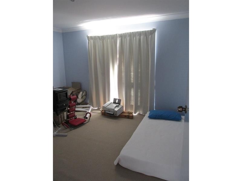 14 Whiting Street, Macleay Island QLD 4184