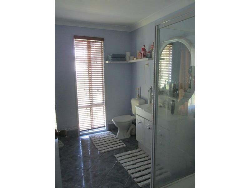 14 Whiting Street, Macleay Island QLD 4184