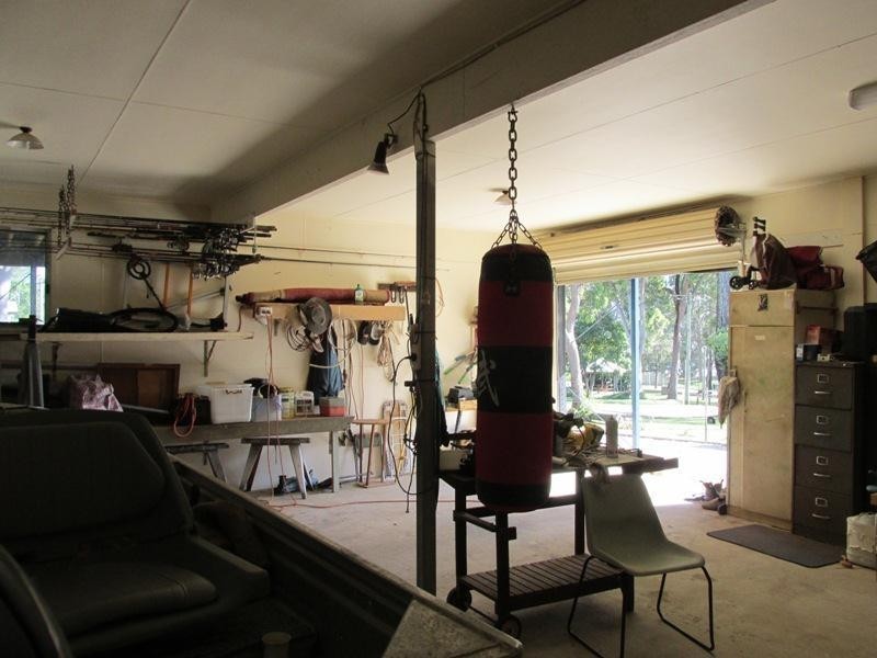 14 Whiting Street, Macleay Island QLD 4184