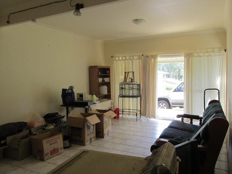 14 Whiting Street, Macleay Island QLD 4184