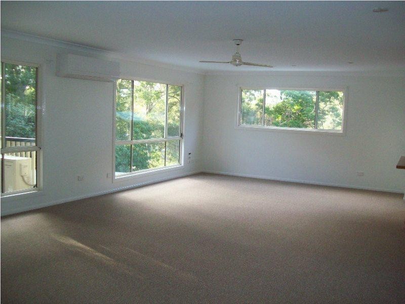 25 High Central Road, Macleay Island QLD 4184