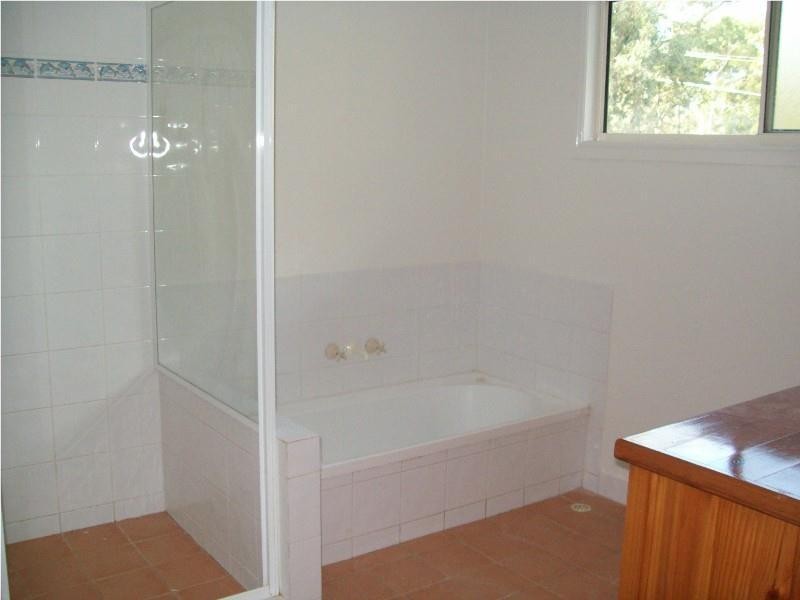 25 High Central Road, Macleay Island QLD 4184