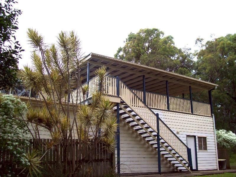 25 High Central Road, Macleay Island QLD 4184