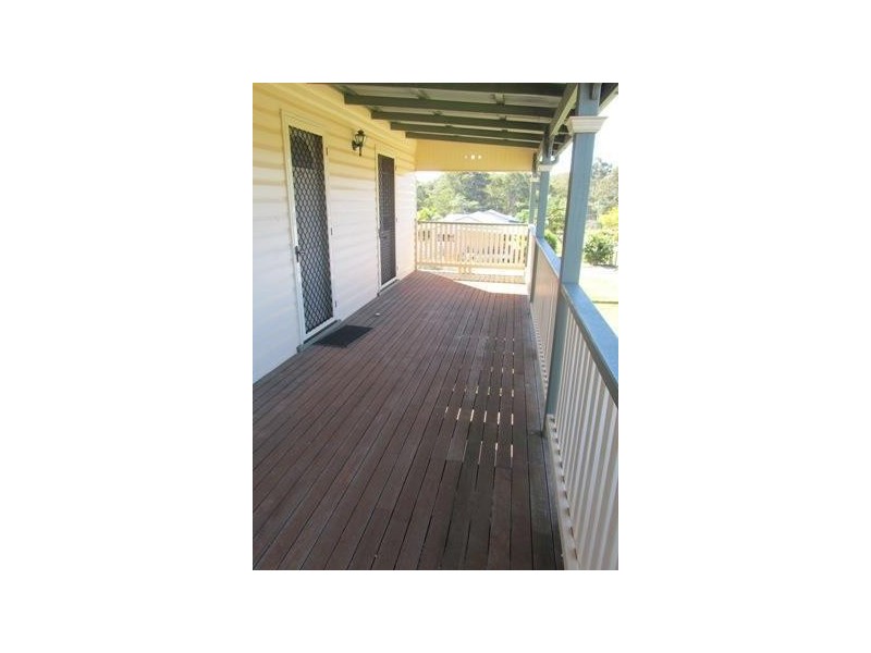 33 Lonicera Street, Macleay Island QLD 4184