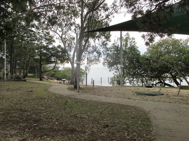 222 Kate Street, Macleay Island QLD 4184