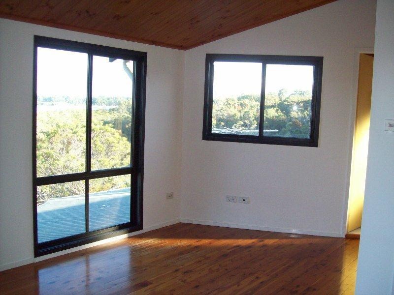 22 Deviot Street, Macleay Island QLD 4184