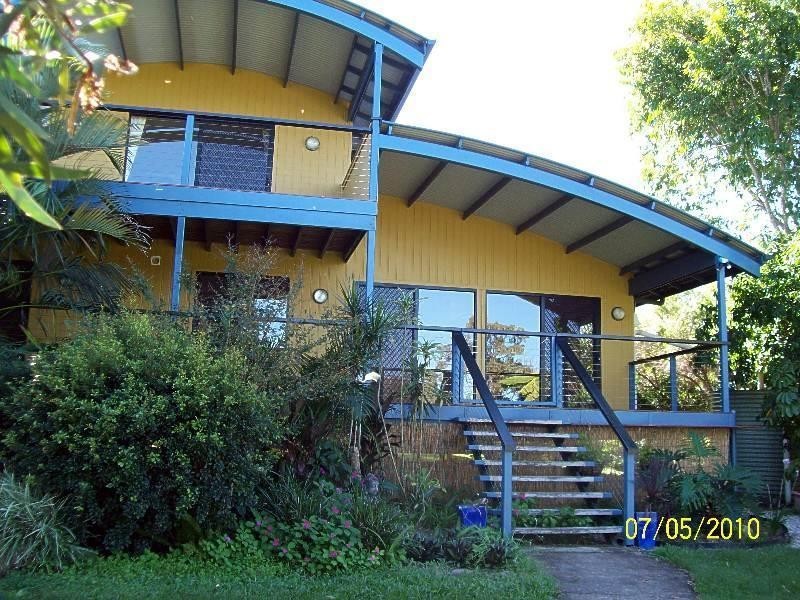 55 Scarborough Terrace, Macleay Island QLD 4184