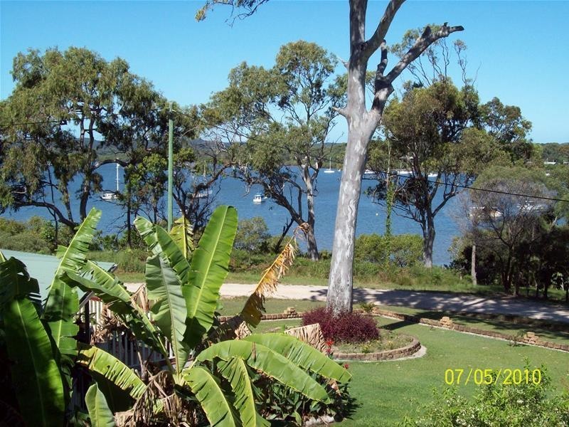 55 Scarborough Terrace, Macleay Island QLD 4184
