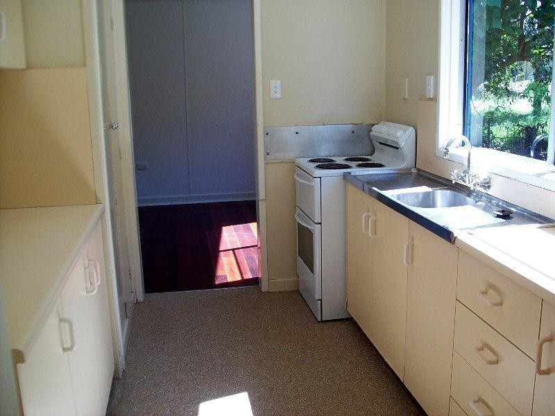 17 Florence Street, Macleay Island QLD 4184