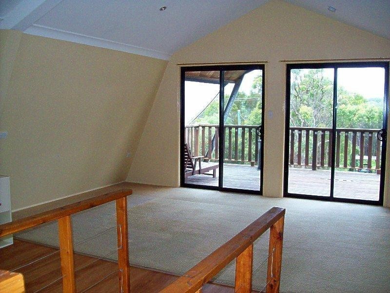 21 Camena Street, Macleay Island QLD 4184