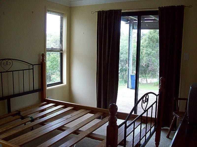 21 Camena Street, Macleay Island QLD 4184