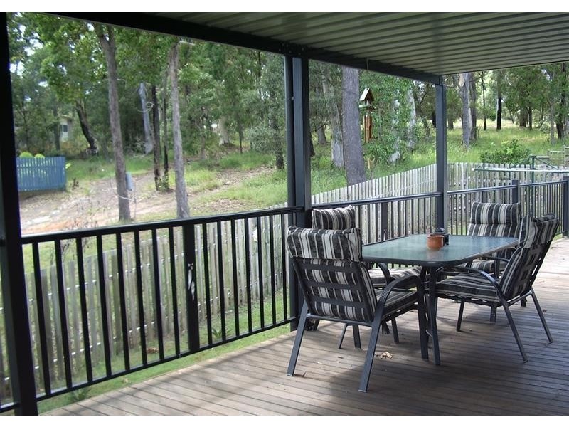 11 Cross Street, Macleay Island QLD 4184