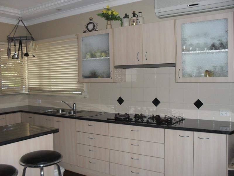 18 Coast Road, Macleay Island QLD 4184