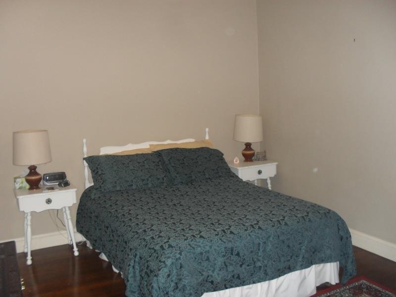 18 Coast Road, Macleay Island QLD 4184