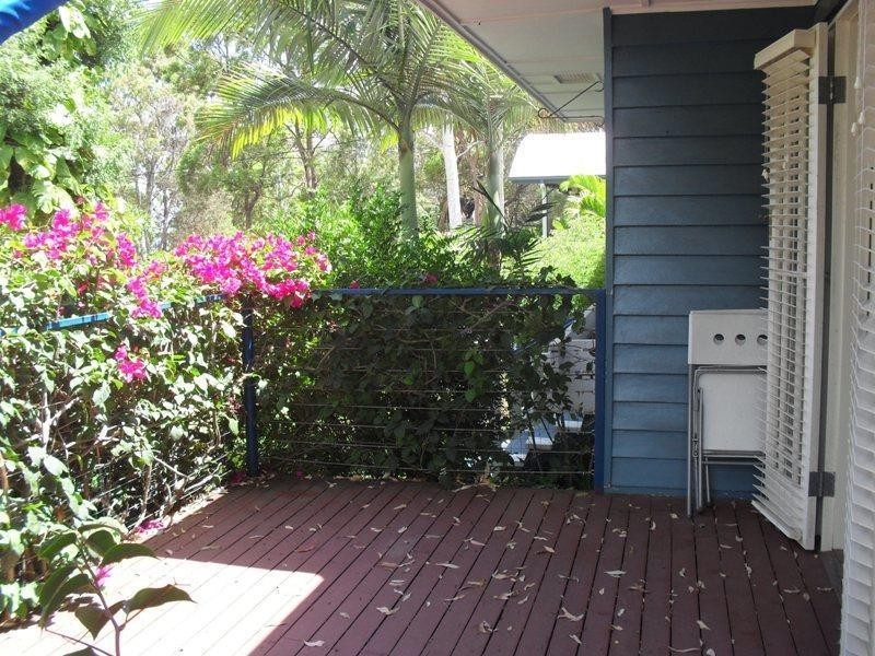 18 Coast Road, Macleay Island QLD 4184