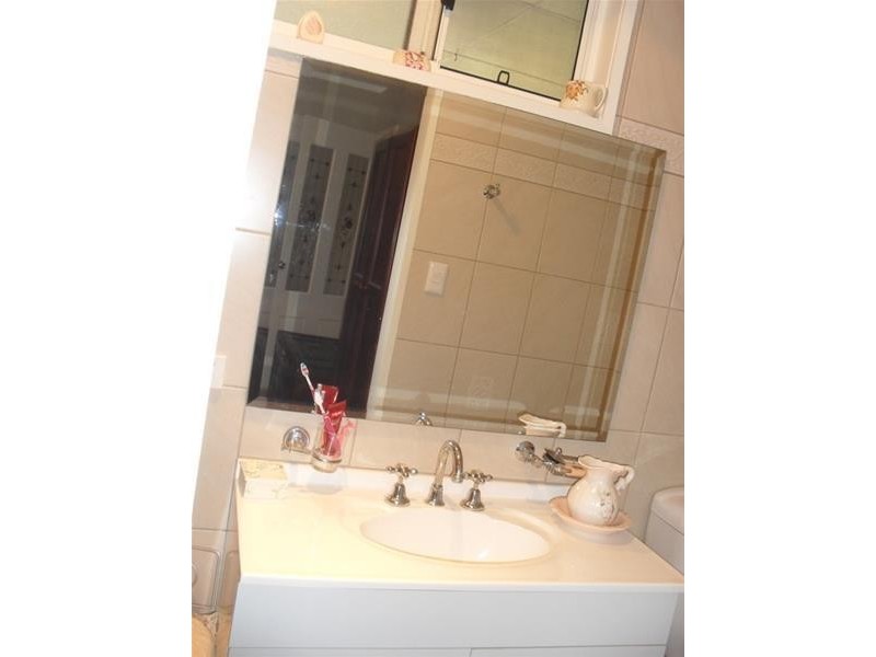 18 Coast Road, Macleay Island QLD 4184