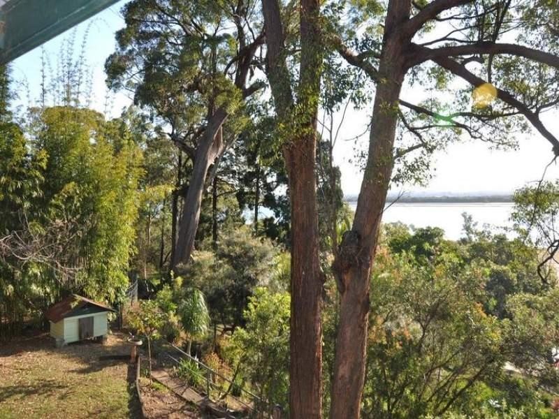 31 Coast Road, Macleay Island QLD 4184