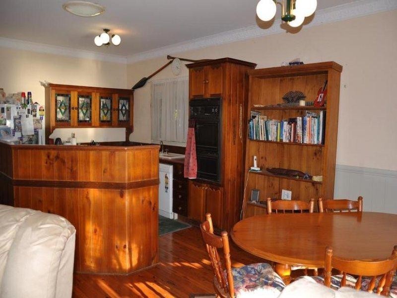 31 Coast Road, Macleay Island QLD 4184