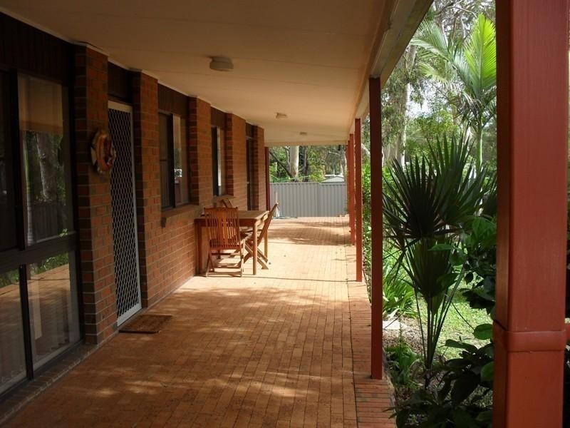 14 Dalpura Street, Macleay Island QLD 4184