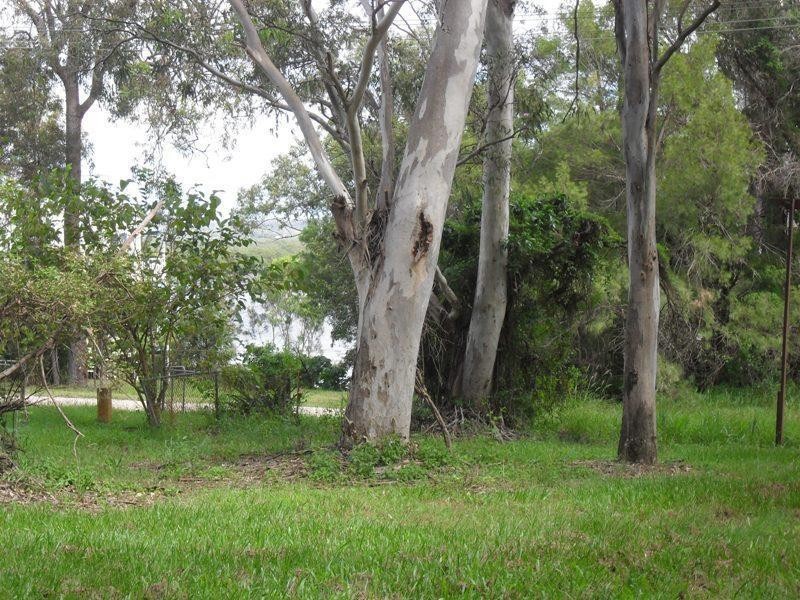 24 Cliff Terrace, Macleay Island QLD 4184