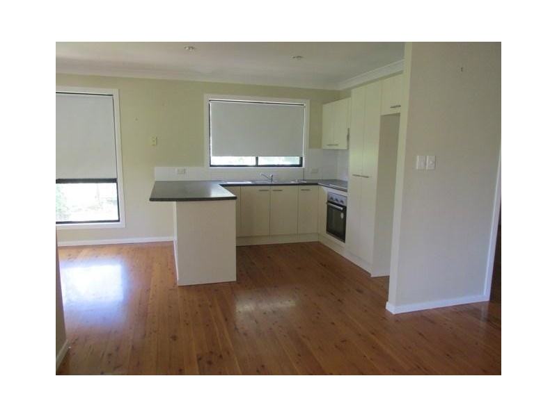 28 Beelong Street, Macleay Island QLD 4184