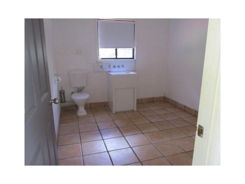 28 Beelong Street, Macleay Island QLD 4184