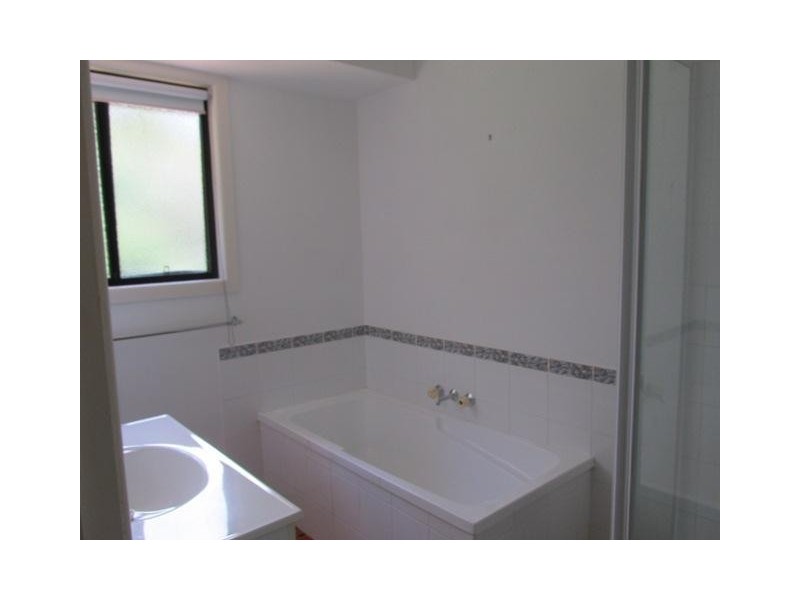 28 Beelong Street, Macleay Island QLD 4184